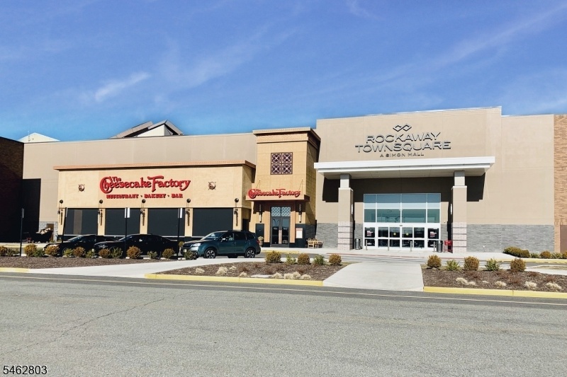 Nearby Rockaway Mall