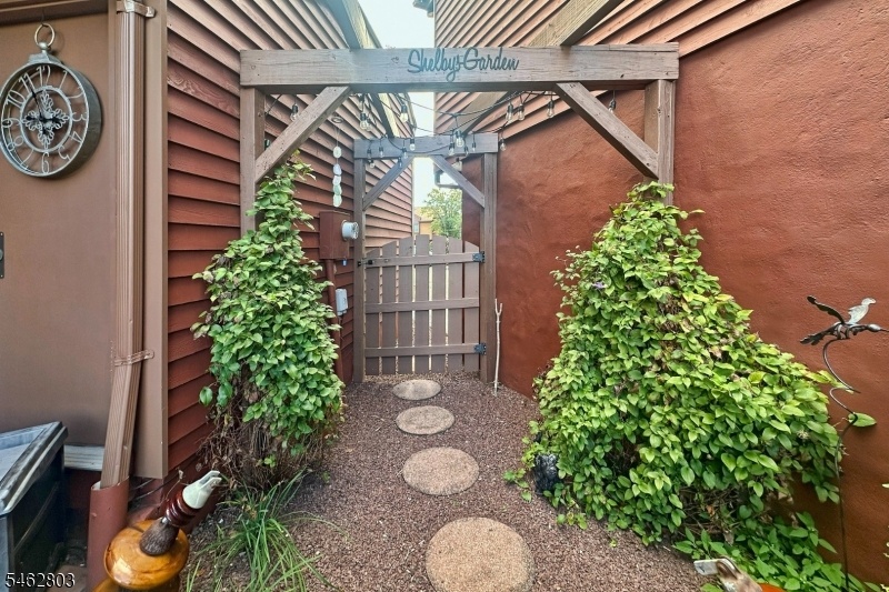 Side Yard Entrance from Front