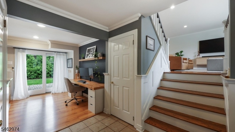 Spacious and open foyer