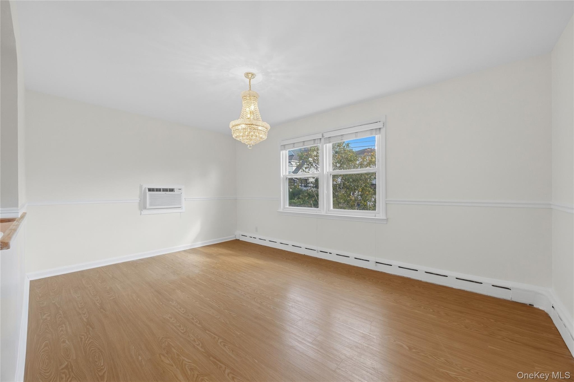 Apt 2 dining room