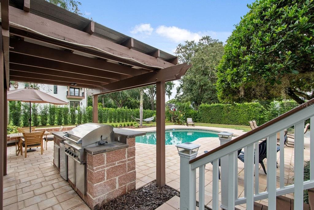 Summer Kitchen