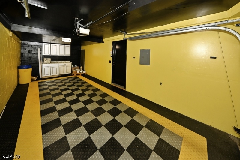 Attached Garage