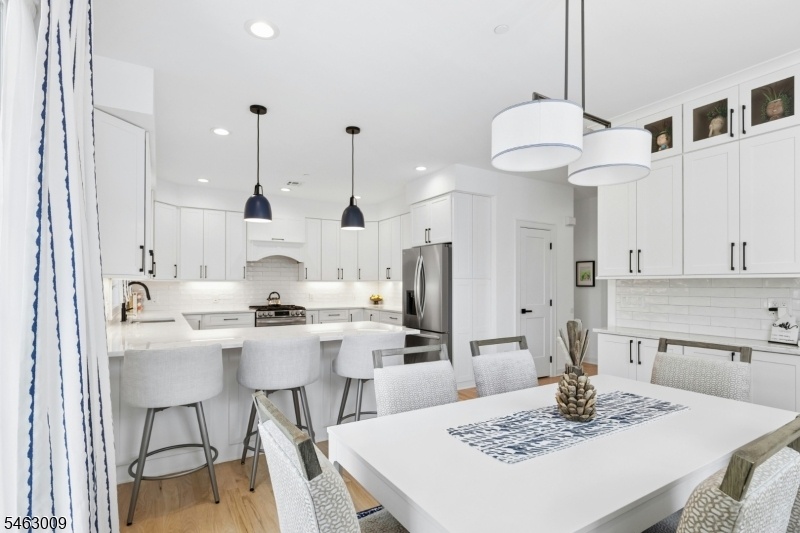 Kitchen/Dining