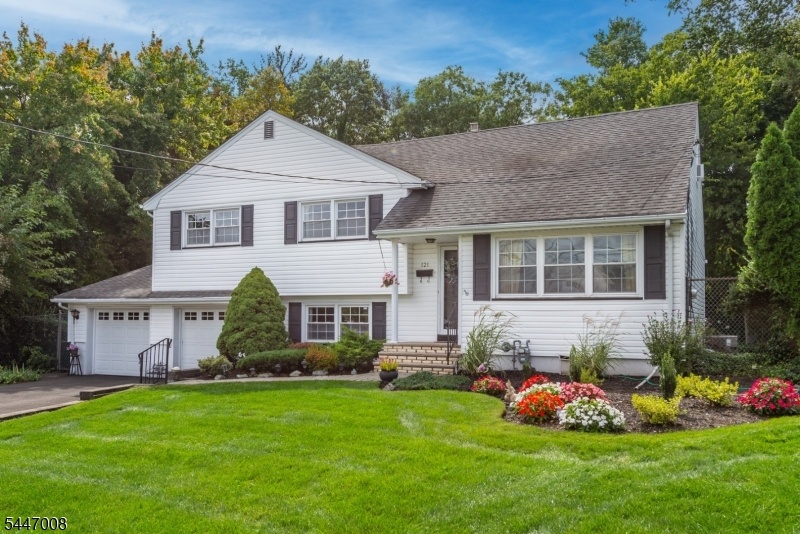 Expanded Split has curb appeal