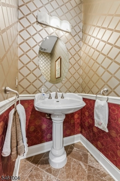 Powder room
