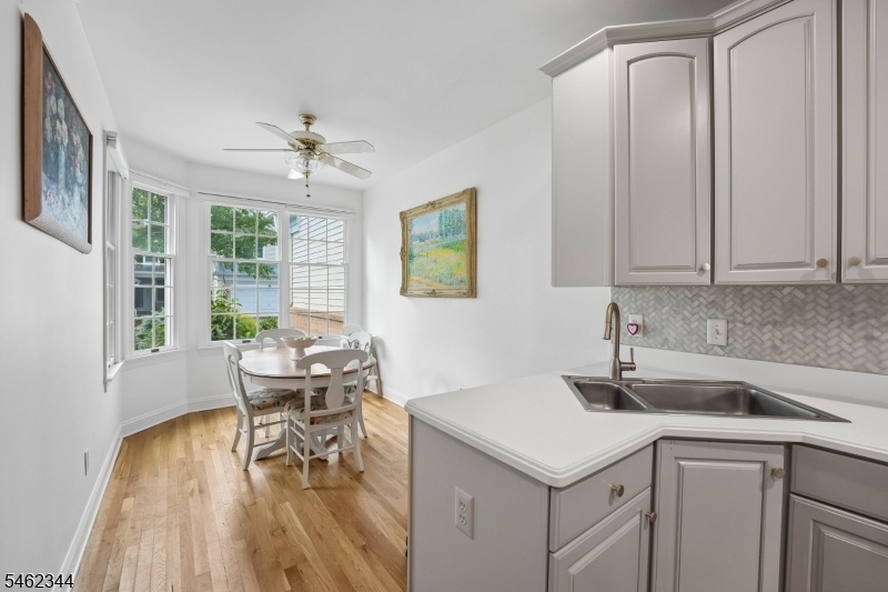 Breakfast nook
