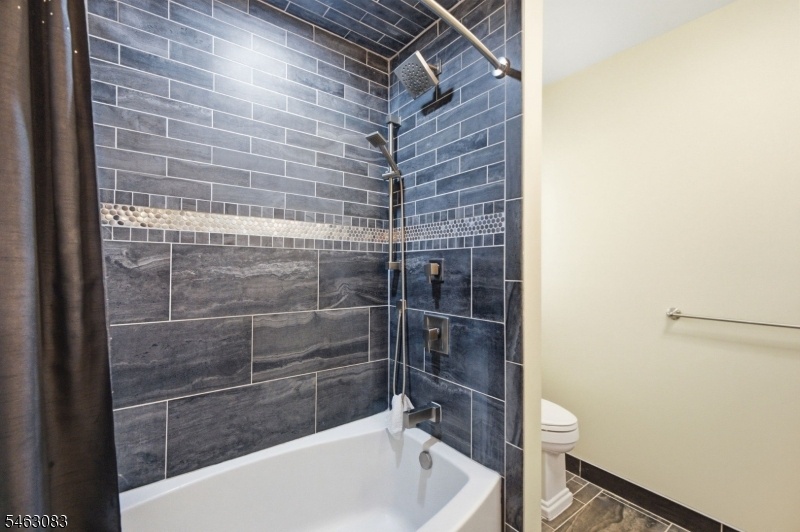 Full Bath 1