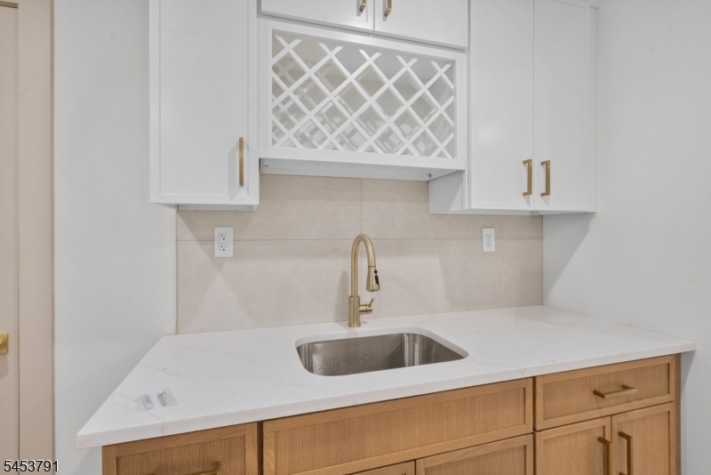 Wet bar