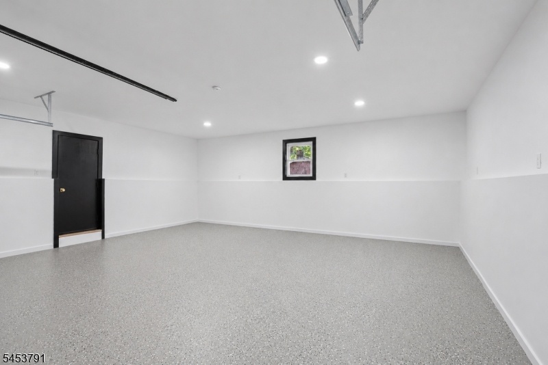 Double car garage