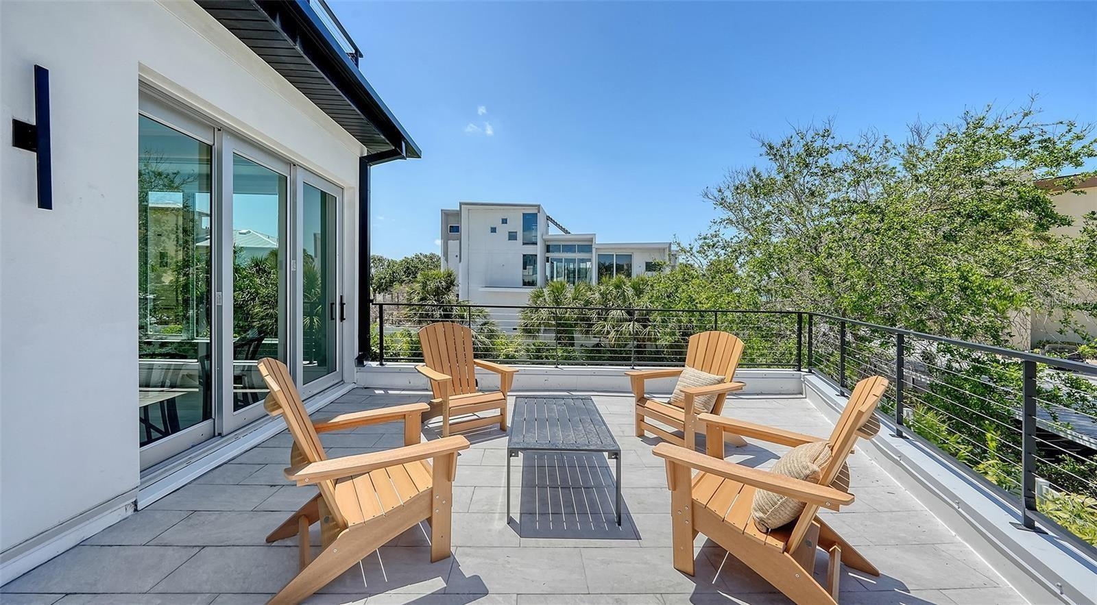 Private primary suite deck