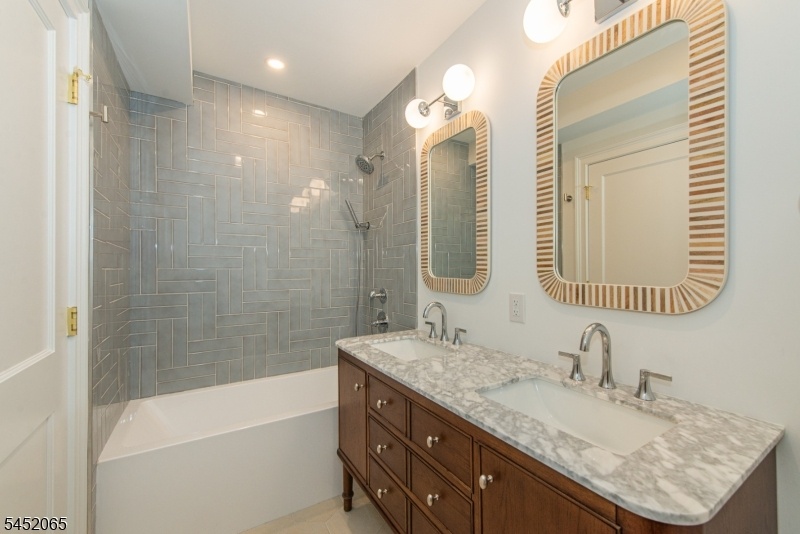 Upstairs Hallway Bath