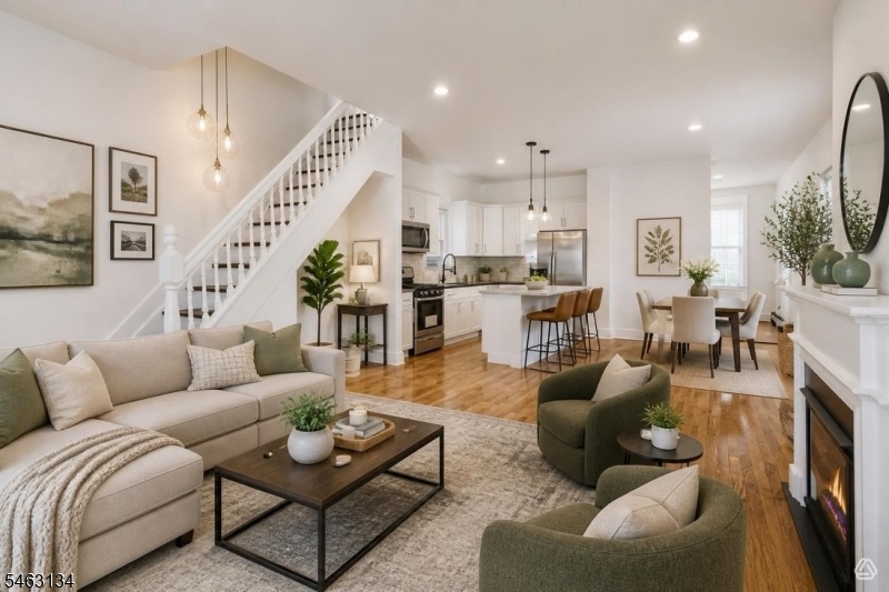 Staged Living Roon