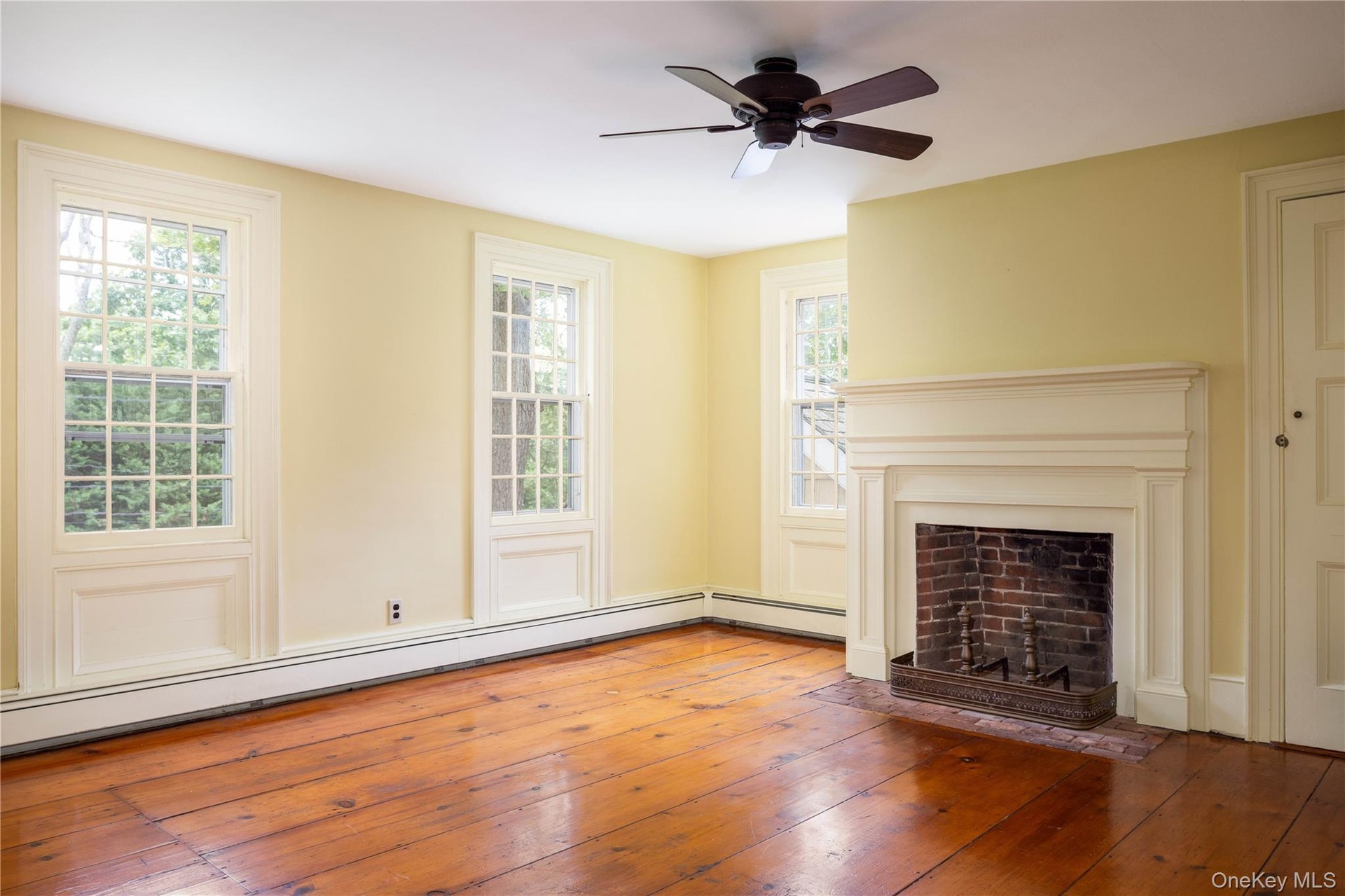 2nd Floor Rear Bedroom