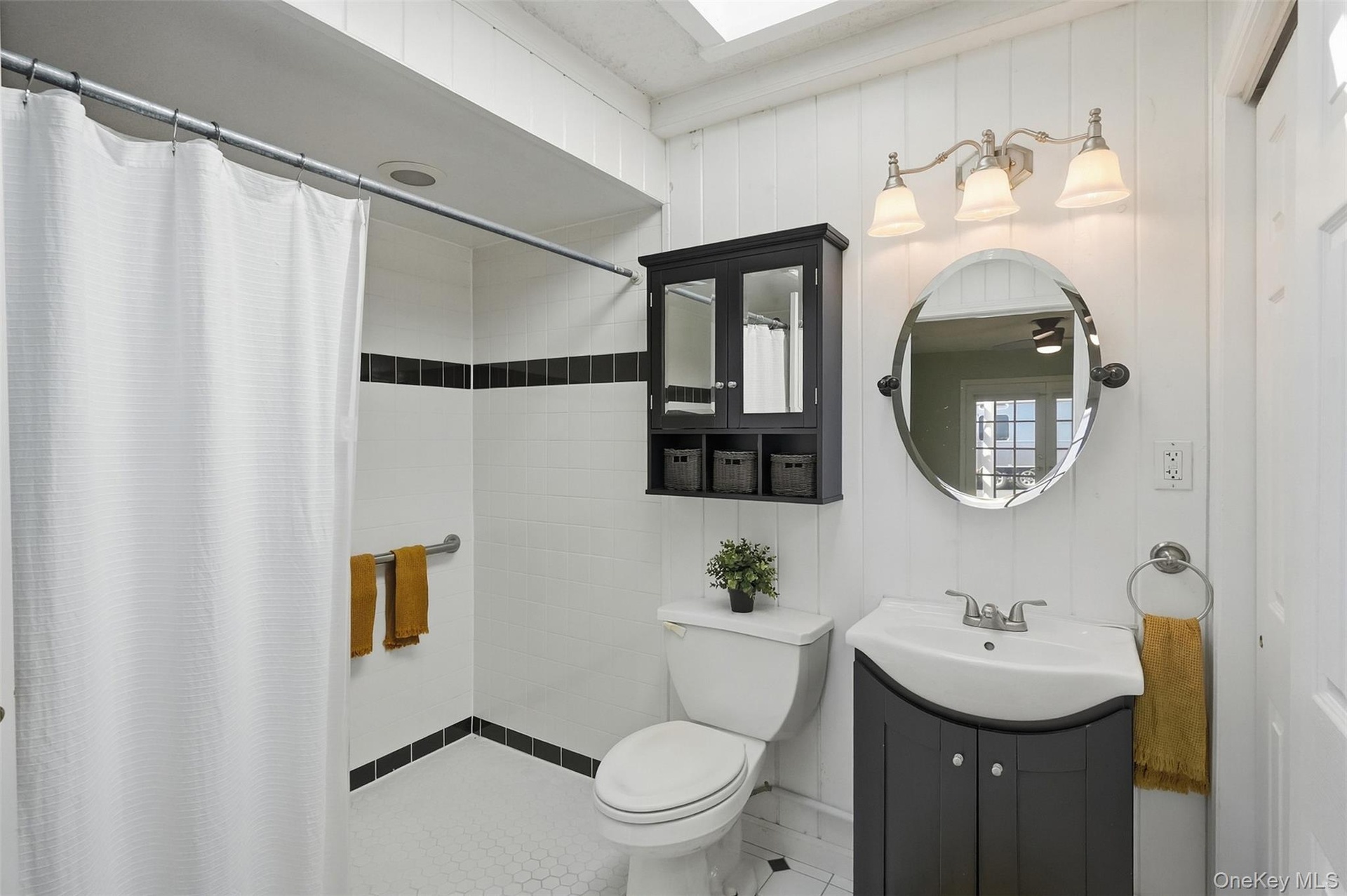 First-Floor Floor Full Bathroom