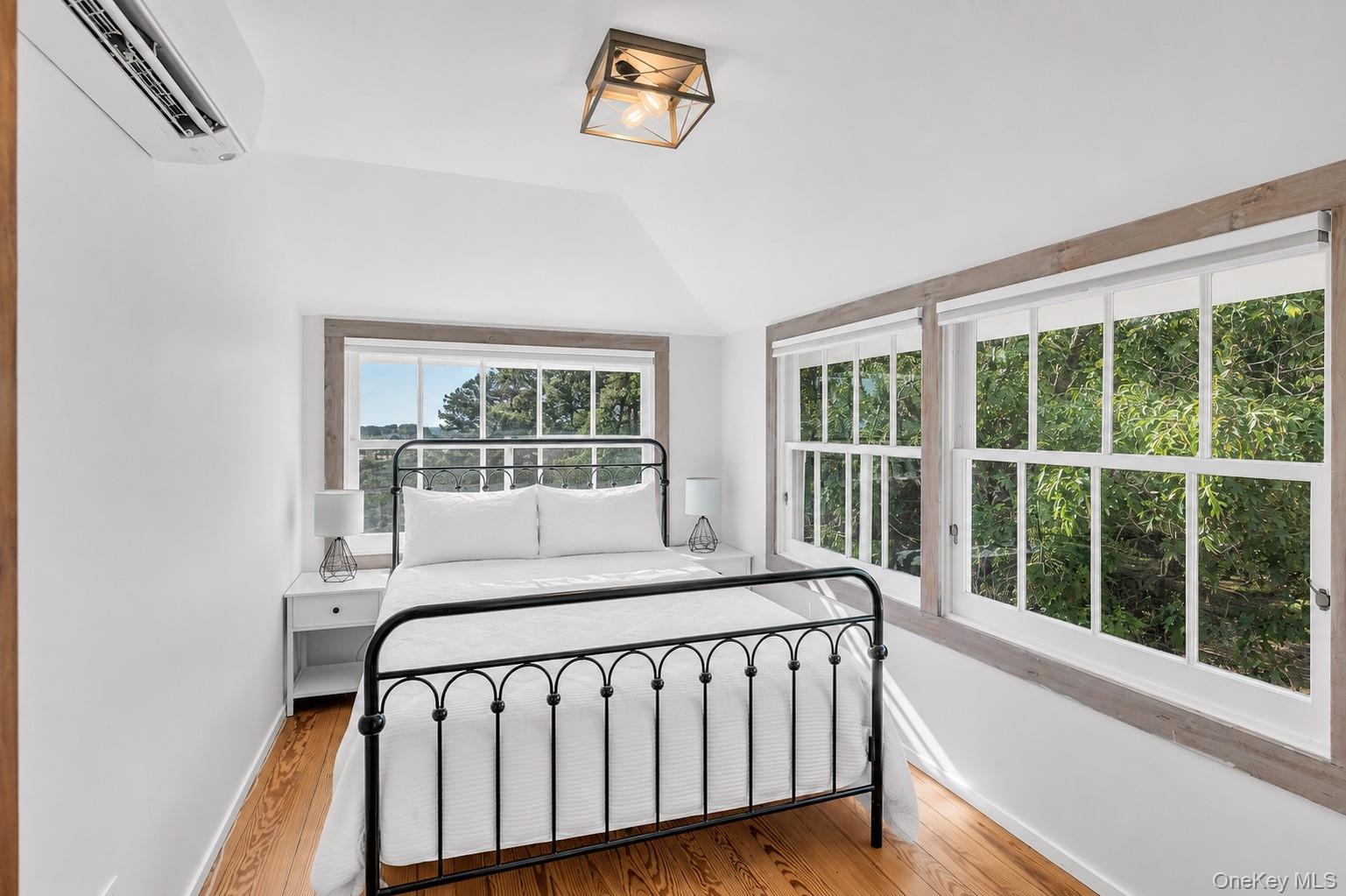 Bedroom - beach house