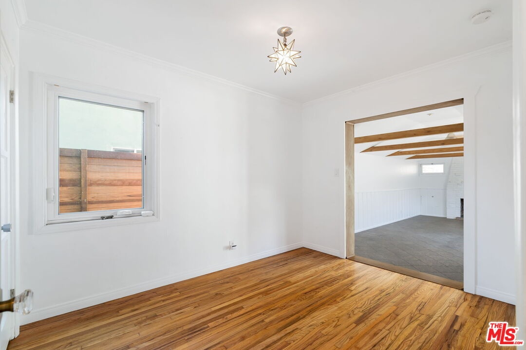 Walk-in Closet/ Nursery/ Offic