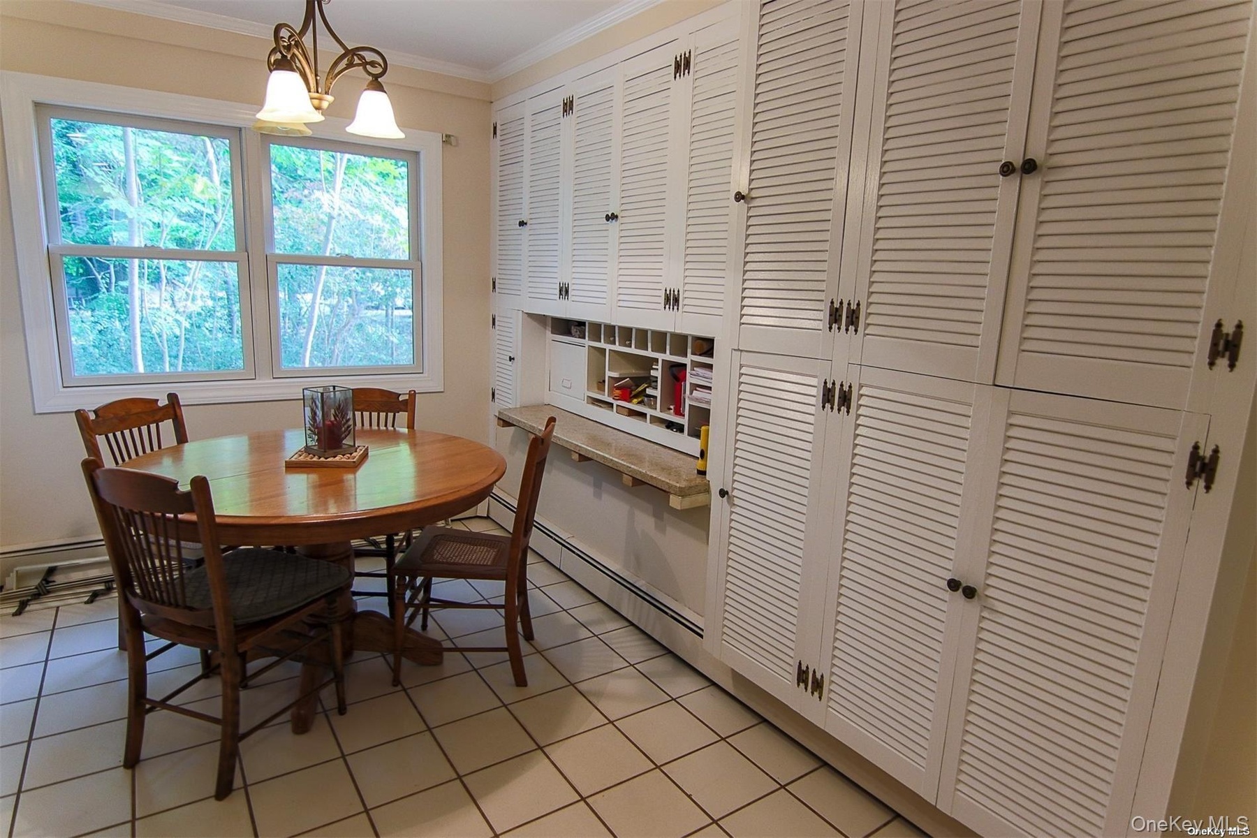 Eat in kitchen
