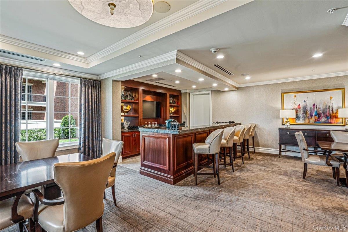Building 6 Clubroom & Bar