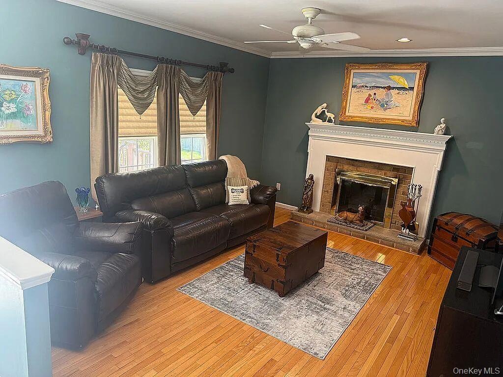 Living Room w/ Fireplace