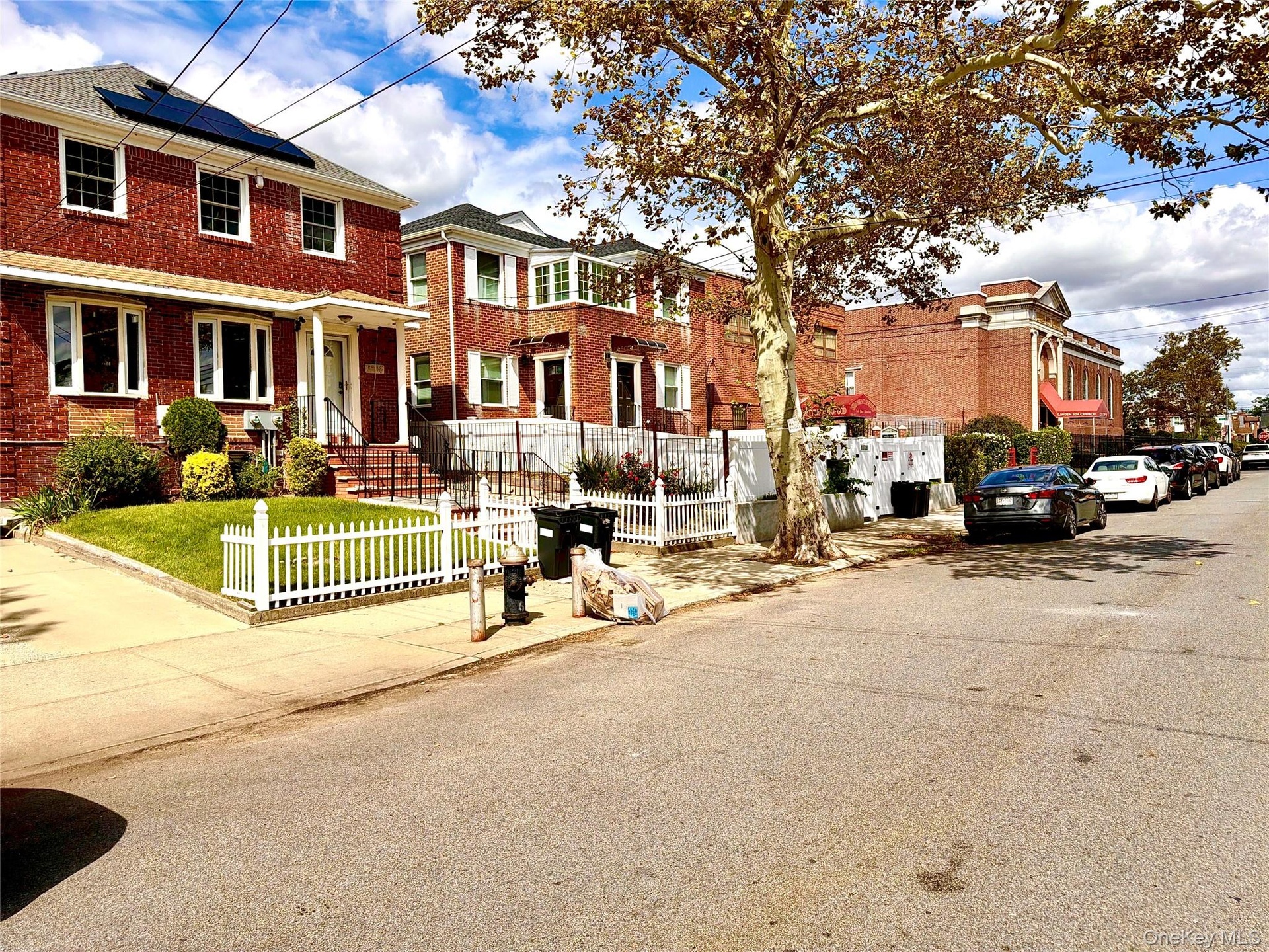 Street view of quiet neighborhood