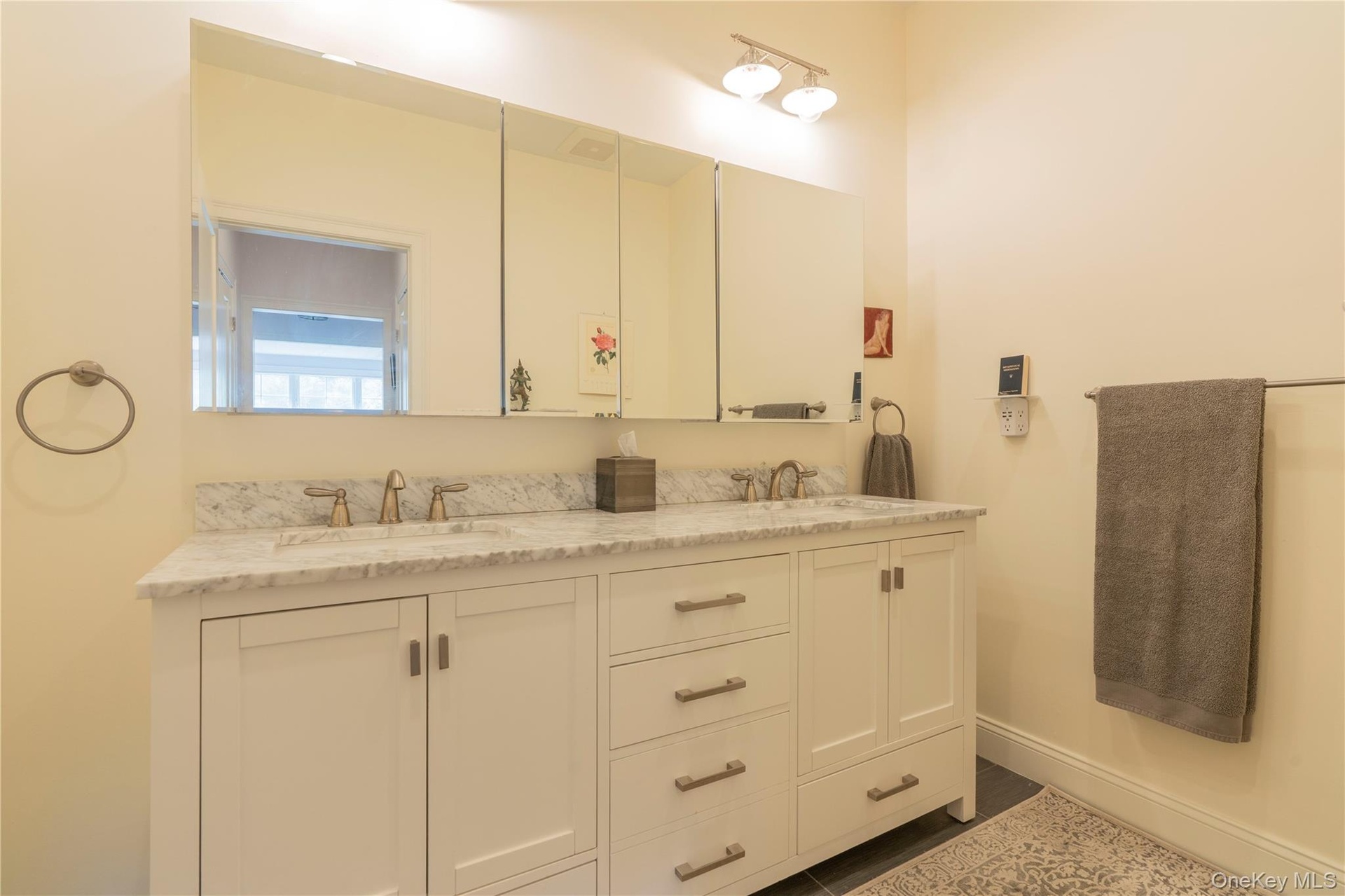 Double Sink Marble Top Vanity & Large Tiles Walk-in Shower