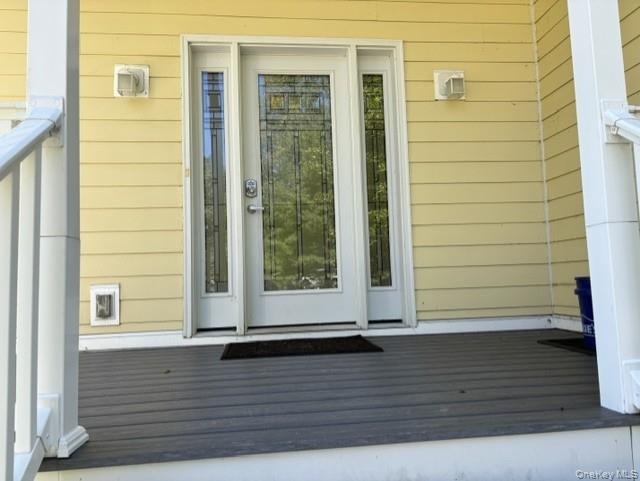 Covered entry porch.