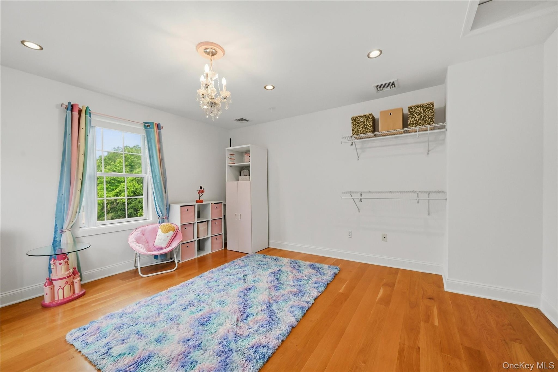 14x13 Large bonus room. Not included in bedroom count. 9 foot ceilings, Anderson windows. White Oak flooring. Recessed lighting. Attic access for stor