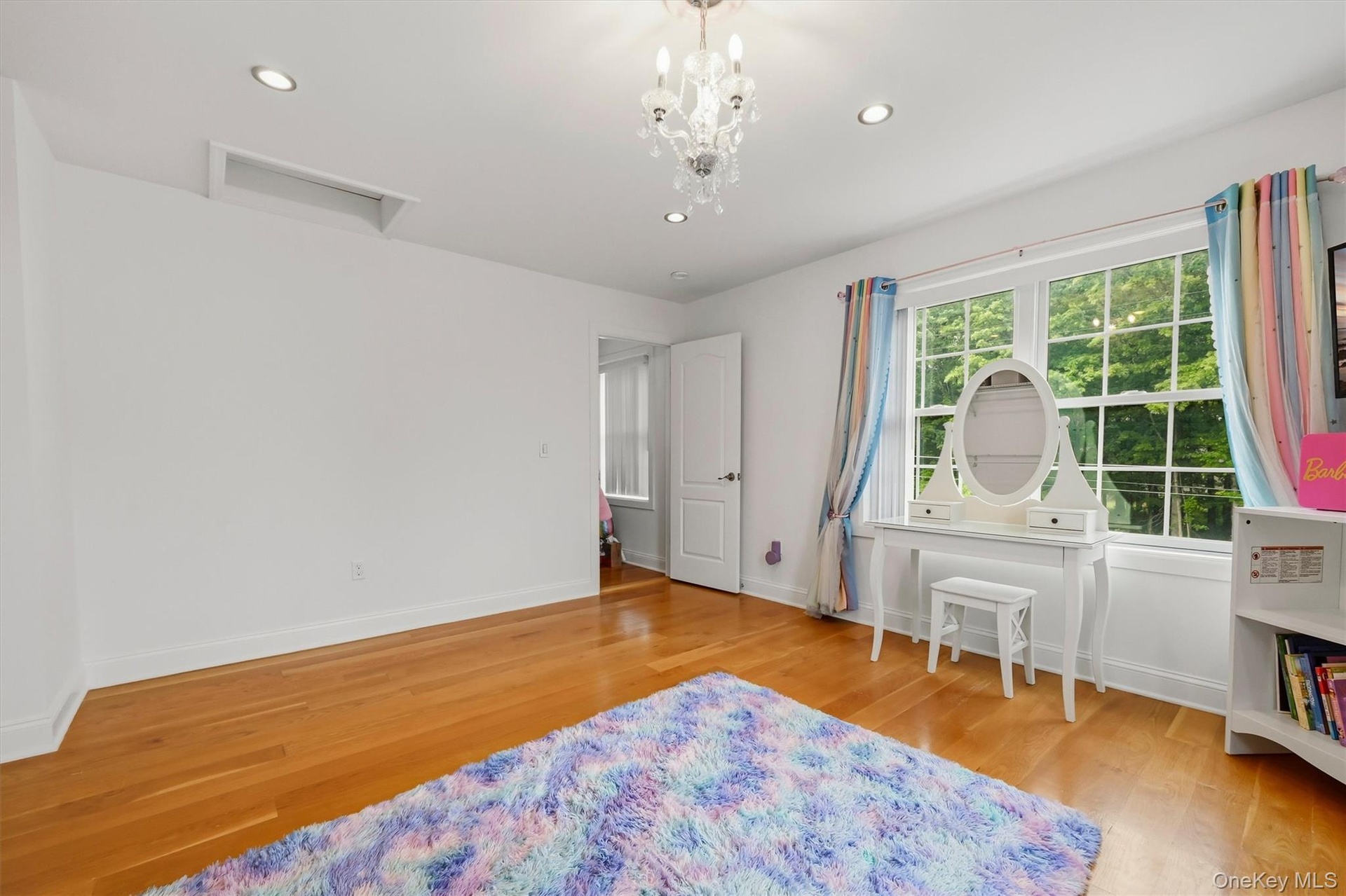 14x13 Large bonus room. Not included in bedroom count. 9 foot ceilings, Anderson windows. Recessed lighting. White Oak flooring. Attic access for stor