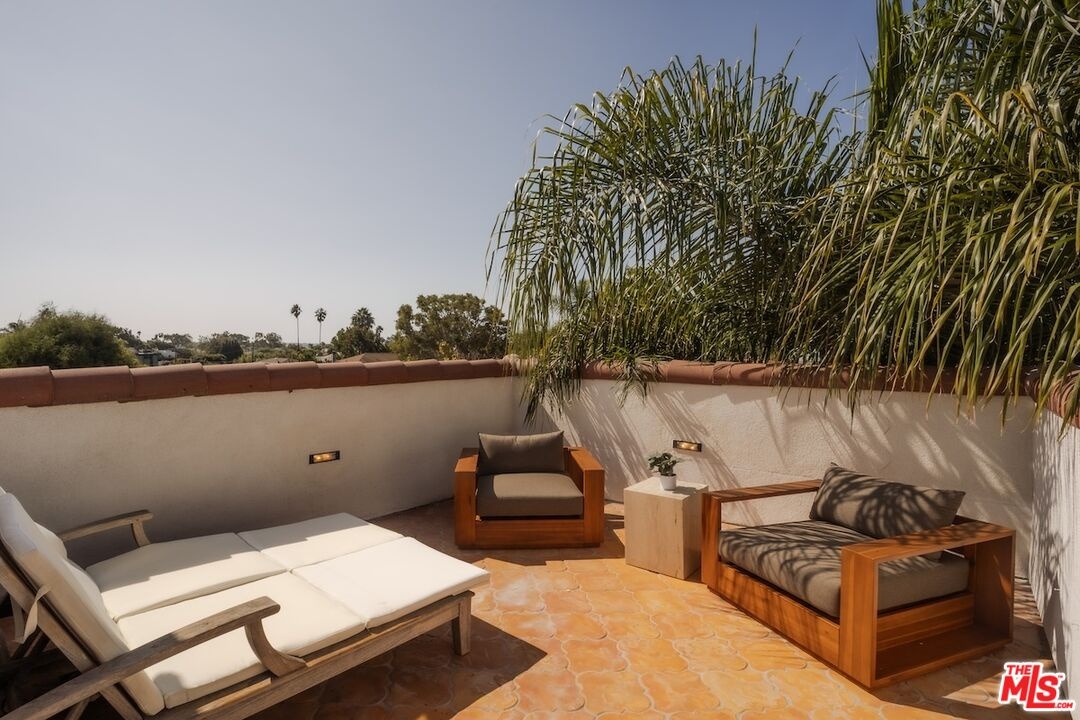 Private Rooftop