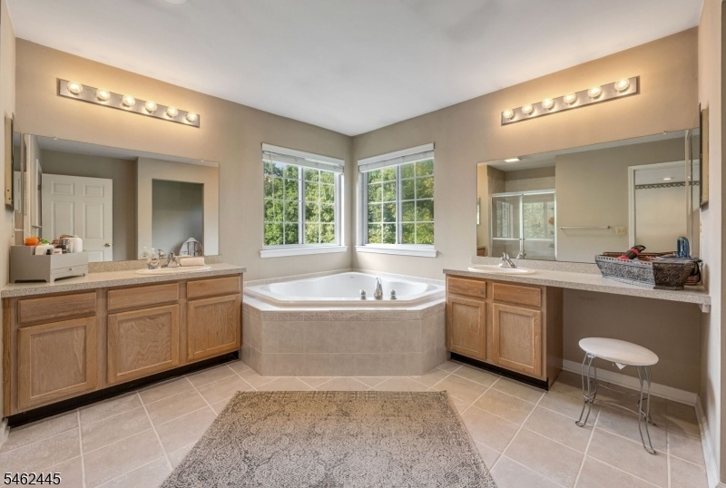 PRIMARY ENSUITE BATH