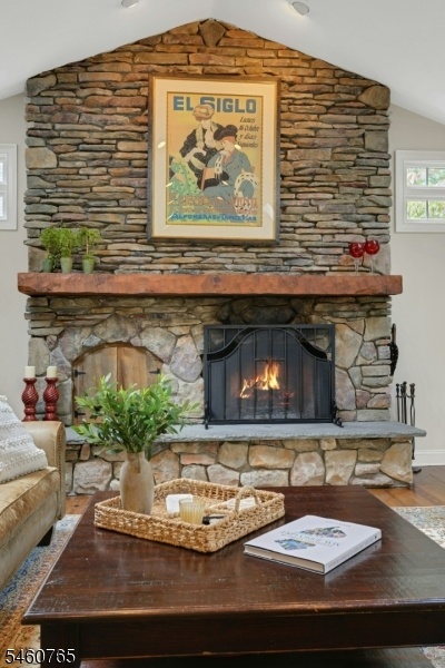 Floor to Ceiling Fireplace!
