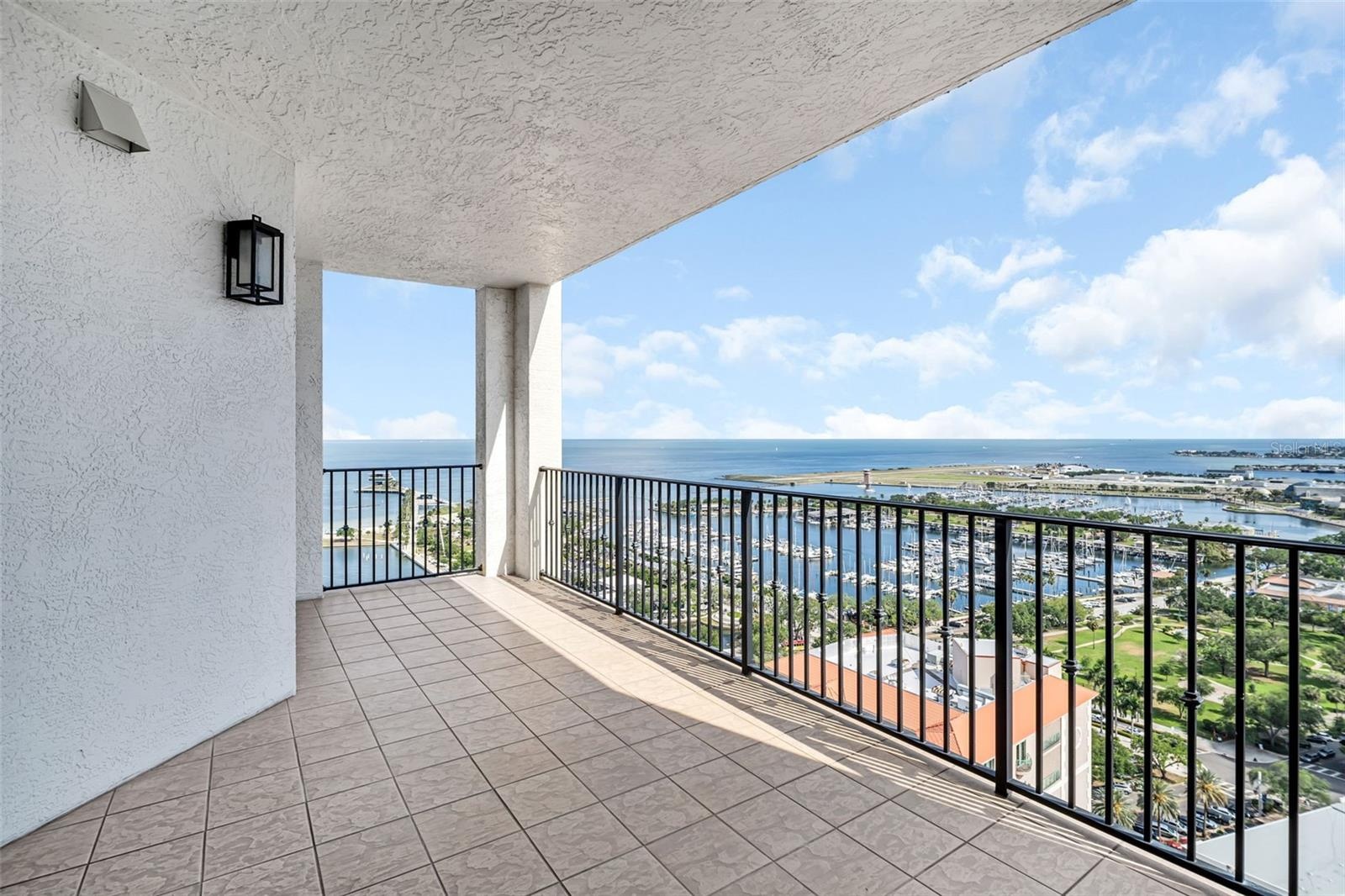 Southeast Oversized Balcony