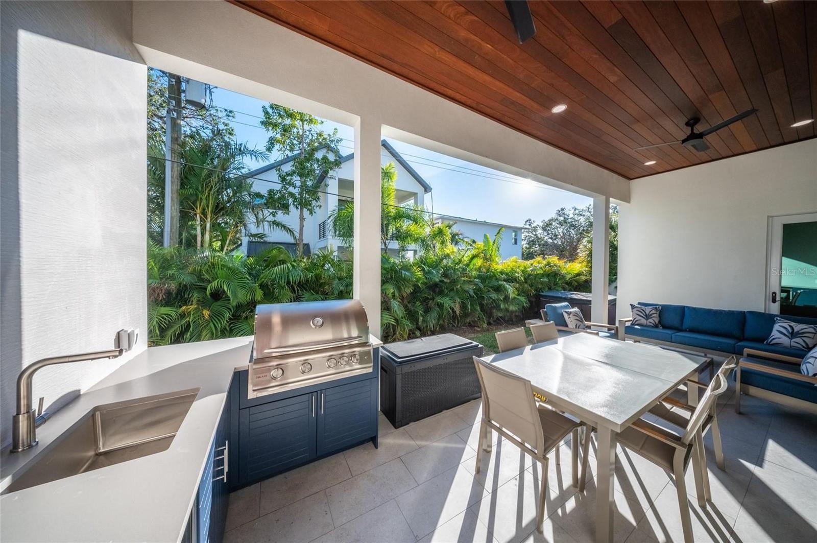 Outdoor kitchen