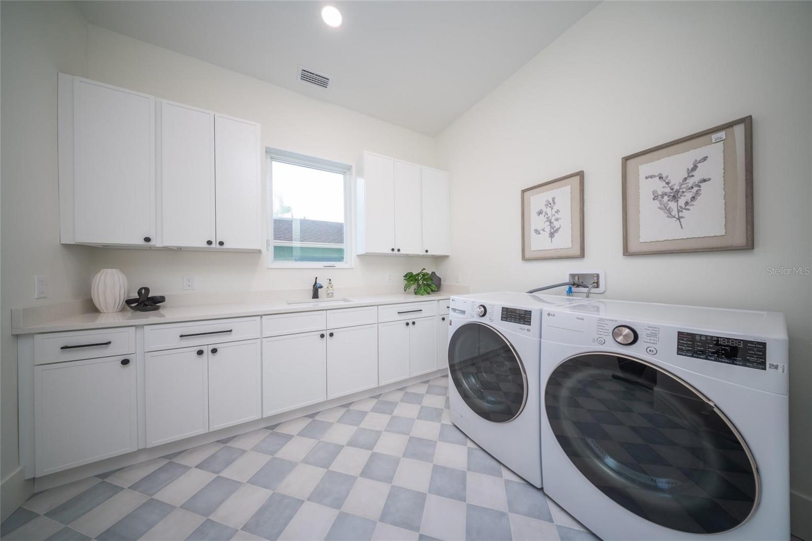 Large downstairs laundry room