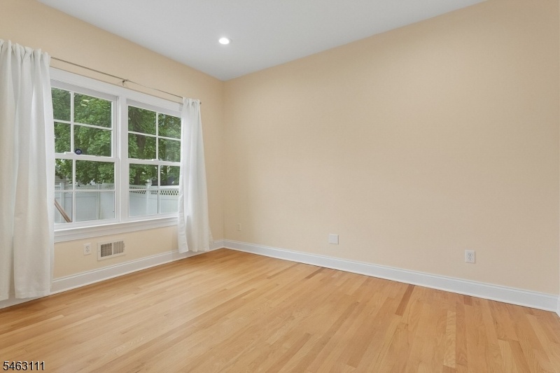 1st Floor bedrm or office