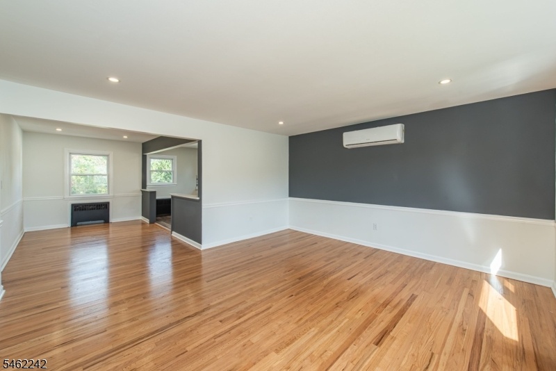 2nd Floor LivRm/DinRm
