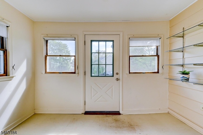 Mudroom/ Enclosed Porch