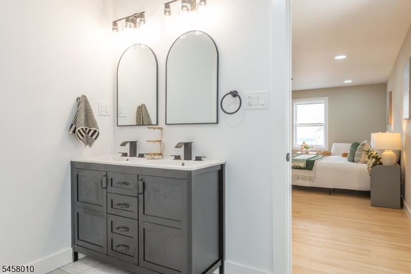 En Suite Bathroom