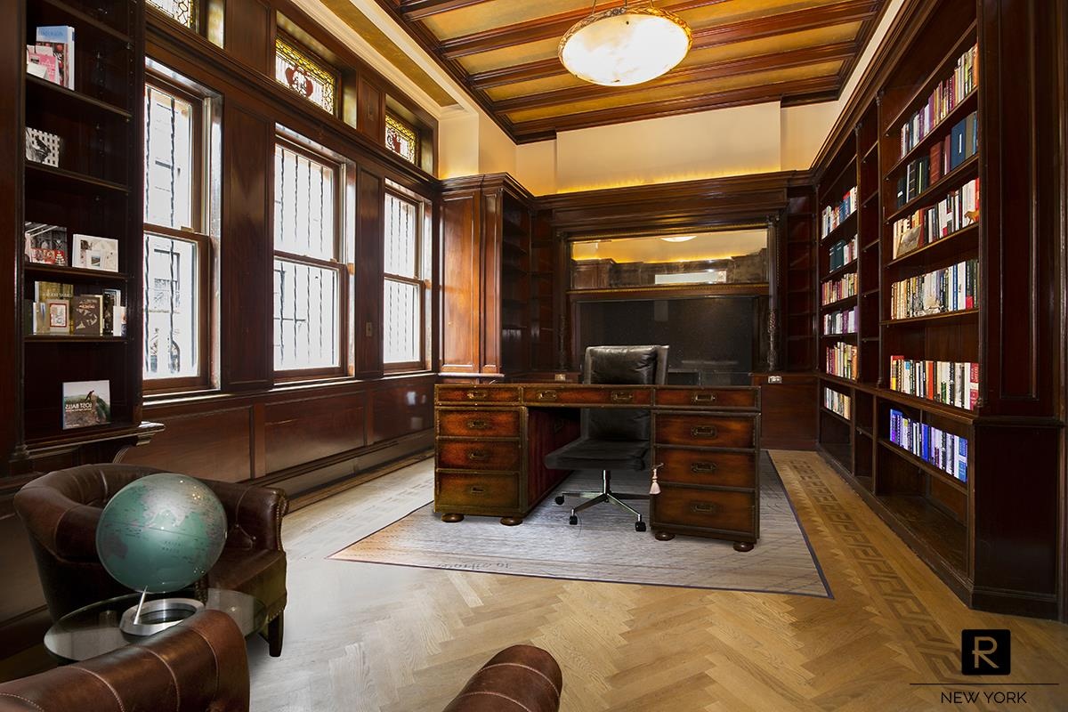 Library/Den