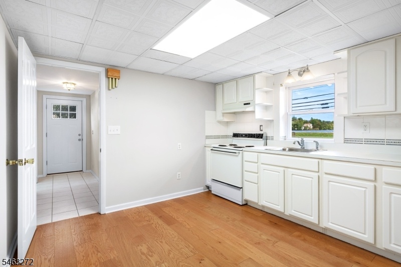 ground level 2nd kitchen