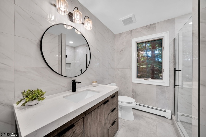 Private First Floor Bath