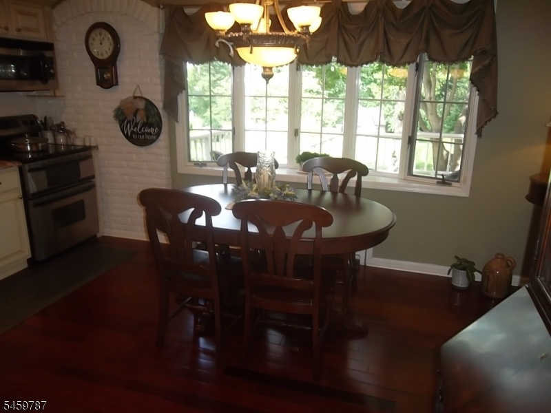 Kitchen Dinning area