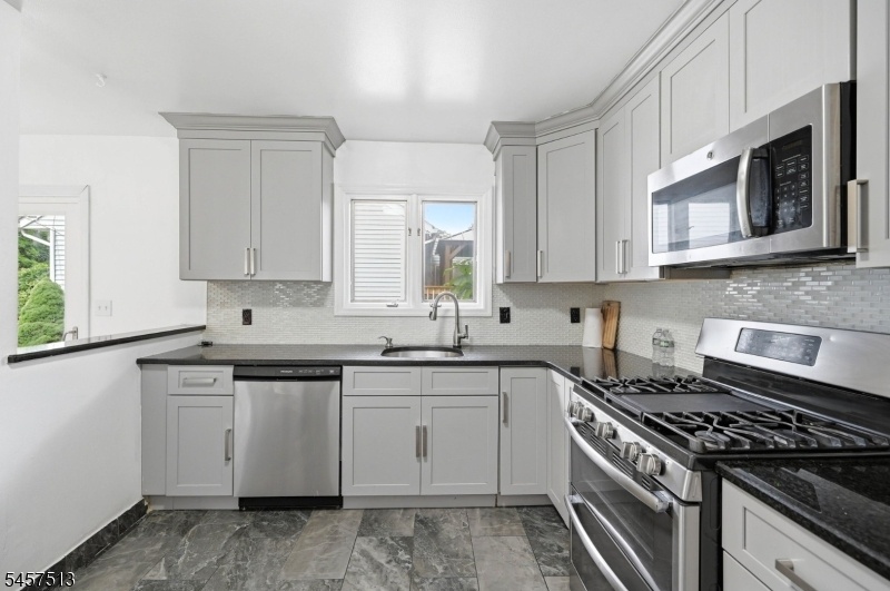 2ND FL KITCHEN