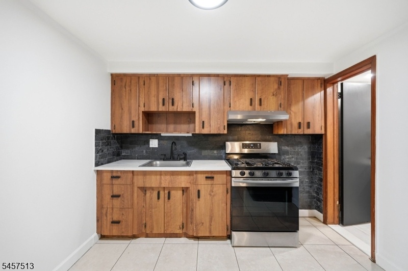 1ST FL KITCHEN