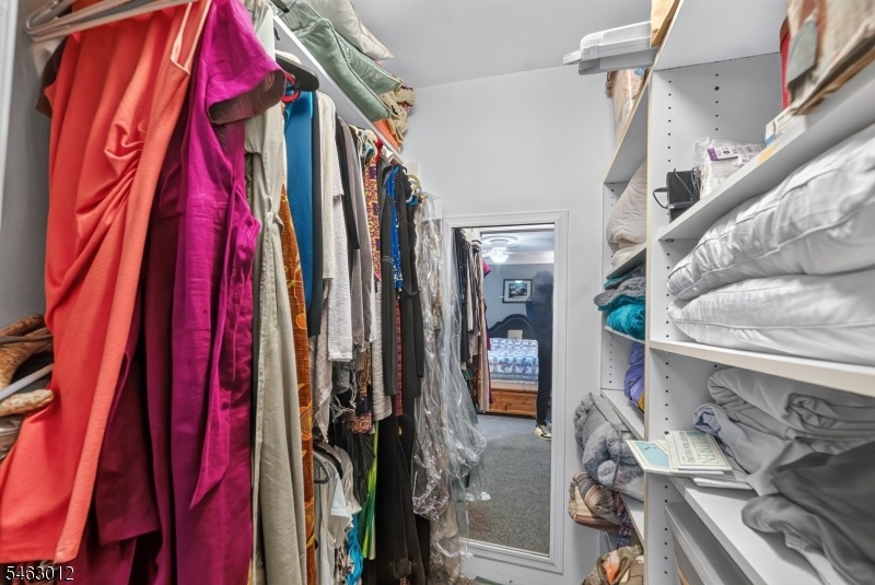 Walk-in closet
