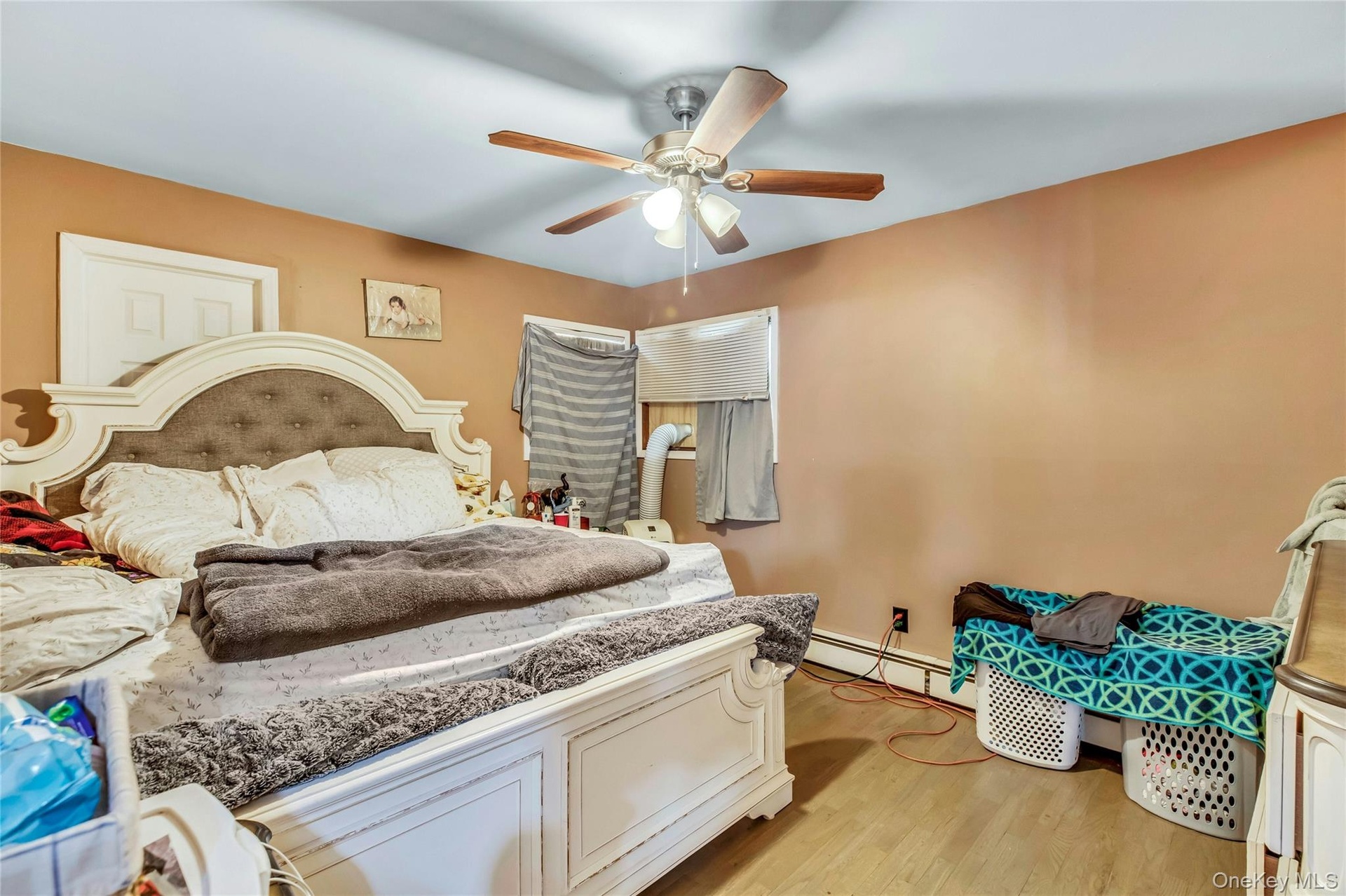 Main bedroom for first floor with access to the garage