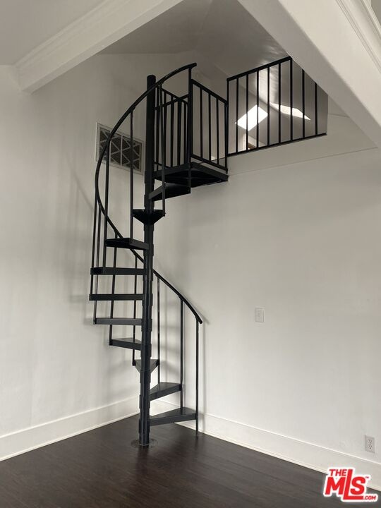 6640 1l2 Loft Staircase