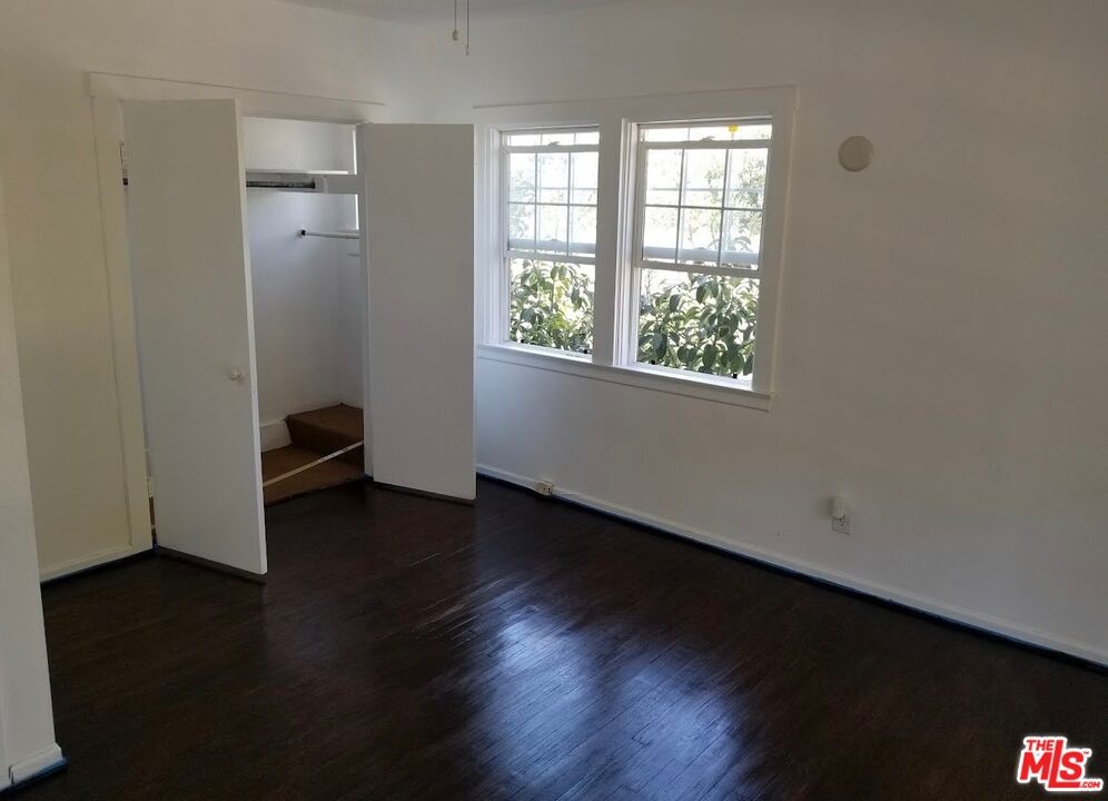 6640 Bedroom p1