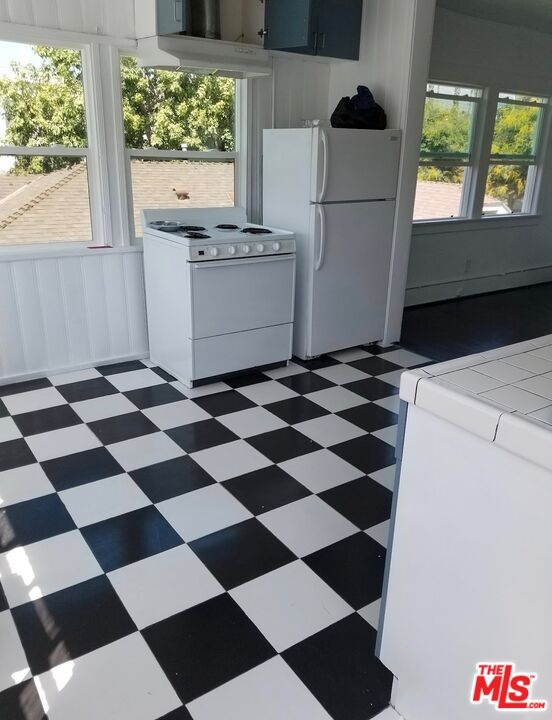 6640 Kitchen p1