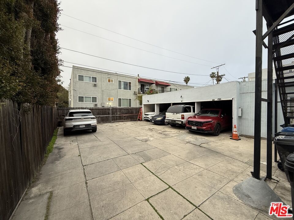 Carport Area p4